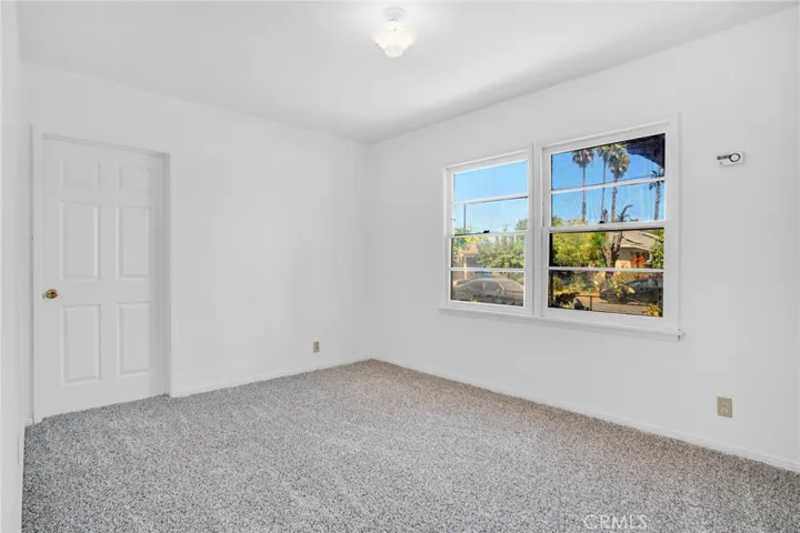 6731 Quakertown Avenue, Winnetka, California 91306