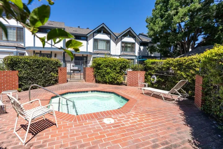 726 Duncanville Court, Campbell, California 95008