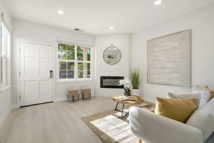 133 Concord Circle, Mountain View, California 94040