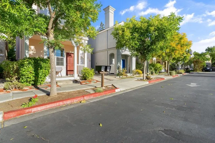 133 Concord Circle, Mountain View, California 94040