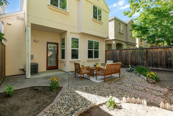 133 Concord Circle, Mountain View, California 94040