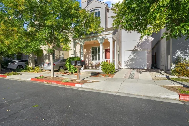 133 Concord Circle, Mountain View, California 94040