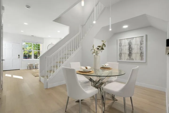 133 Concord Circle, Mountain View, California 94040