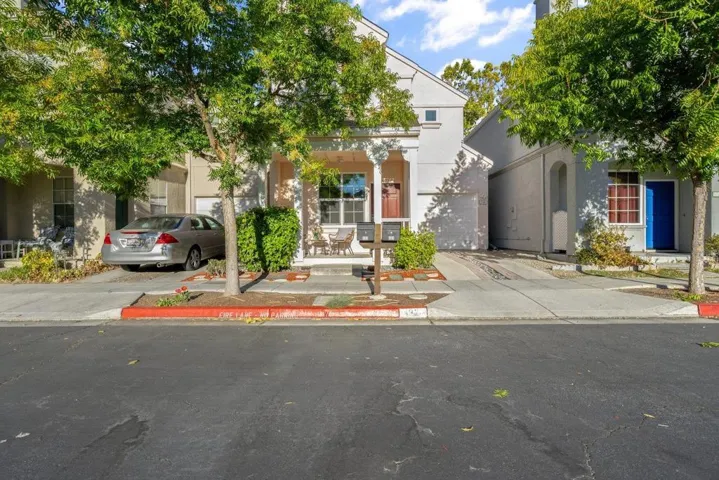 133 Concord Circle, Mountain View, California 94040