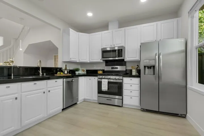 133 Concord Circle, Mountain View, California 94040