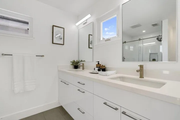 133 Concord Circle, Mountain View, California 94040