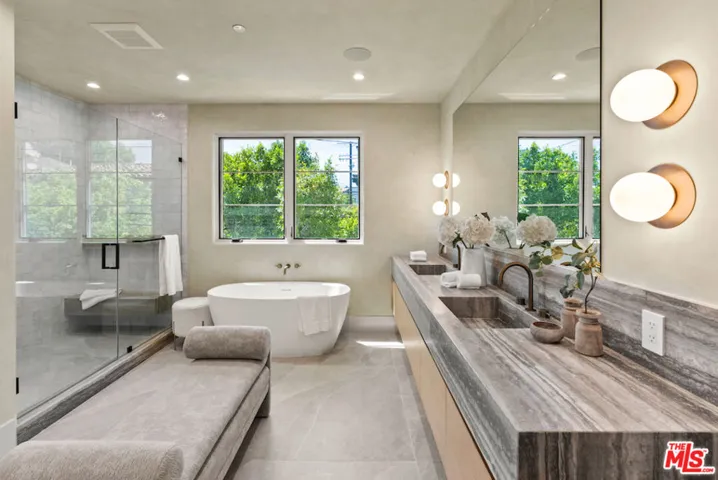 1101 Monument Street, Pacific Palisades, California 90272