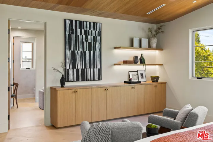 1101 Monument Street, Pacific Palisades, California 90272