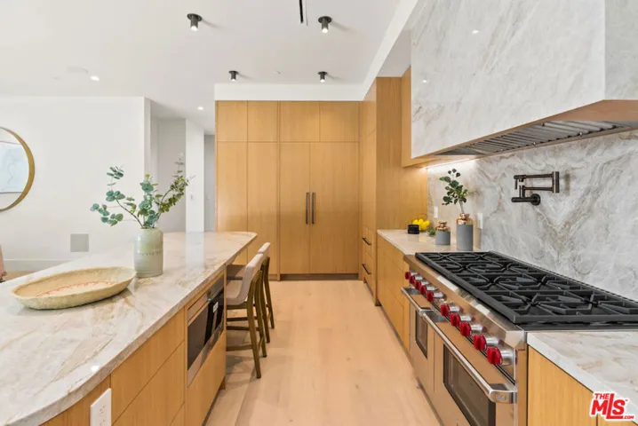 1101 Monument Street, Pacific Palisades, California 90272