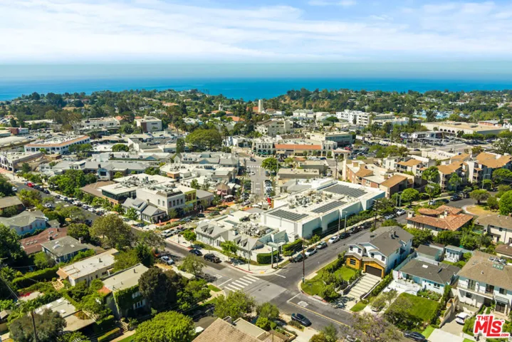 1101 Monument Street, Pacific Palisades, California 90272