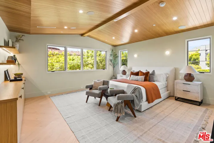 1101 Monument Street, Pacific Palisades, California 90272