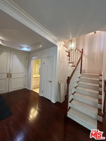 10595 Ashton Avenue 302, Los Angeles, California 90024