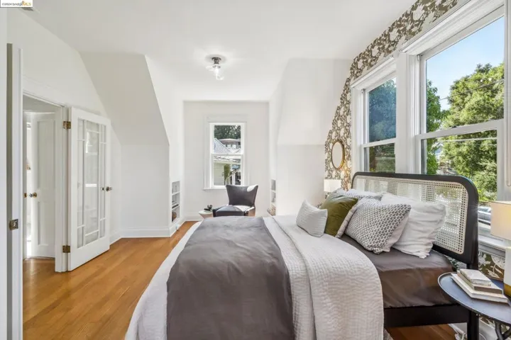100 Echo Avenue, Oakland, California 94611-4310