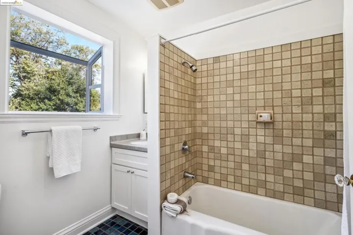 100 Echo Avenue, Oakland, California 94611-4310