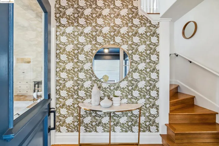 100 Echo Avenue, Oakland, California 94611-4310