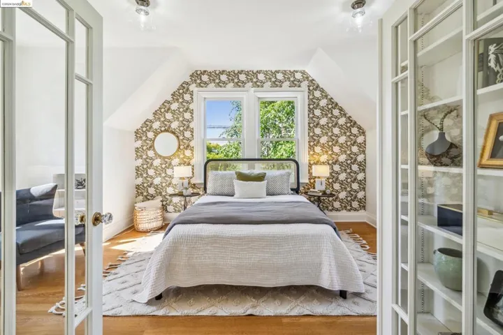 100 Echo Avenue, Oakland, California 94611-4310