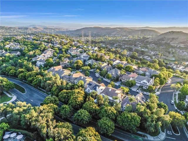 6 Saint Giles Ct, Ladera Ranch, California 92694