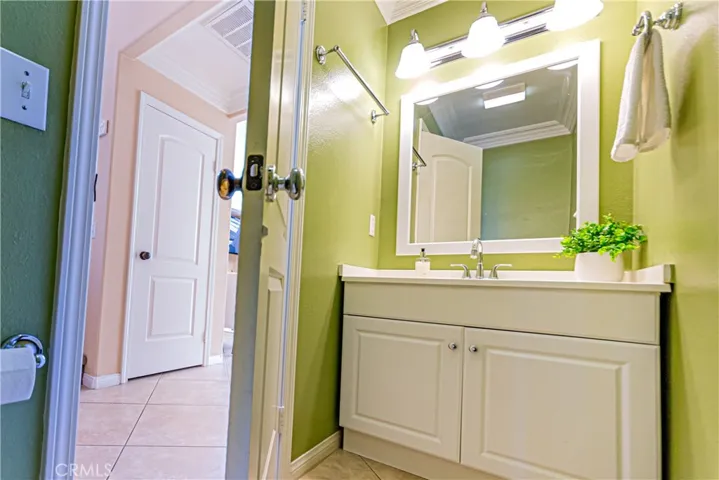 1180 N Ventura Street, Anaheim, California 92801
