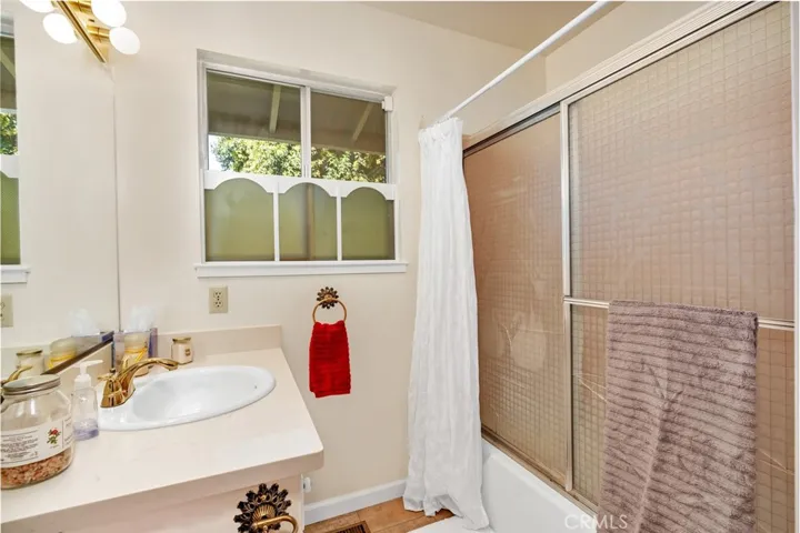 Hall Bath #2