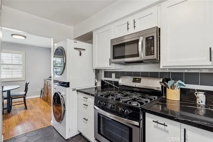 8221 Langdon Avenue 113, Van Nuys, California 91406