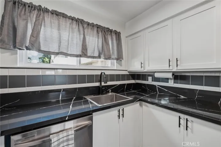 8221 Langdon Avenue 113, Van Nuys, California 91406
