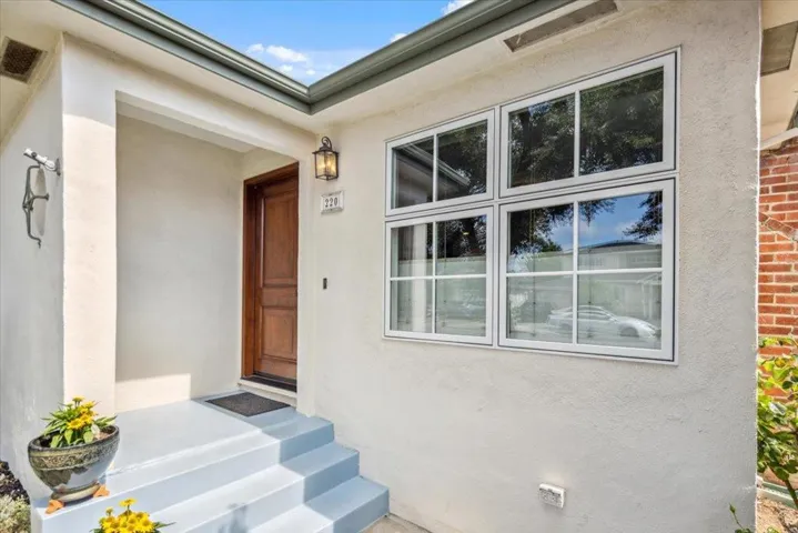 220 Del Rosa Way, San Mateo, California 94403