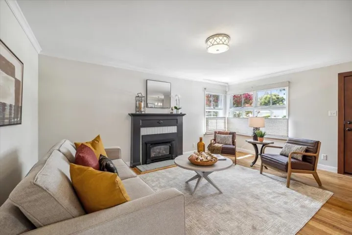 220 Del Rosa Way, San Mateo, California 94403