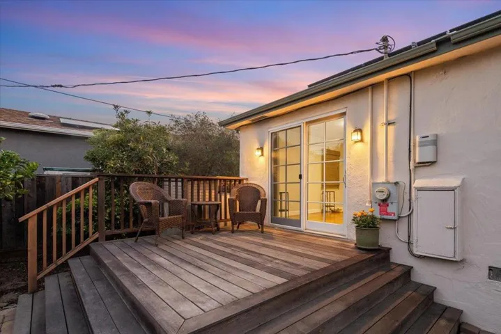 220 Del Rosa Way, San Mateo, California 94403