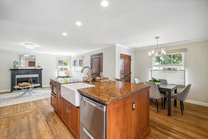 220 Del Rosa Way, San Mateo, California 94403