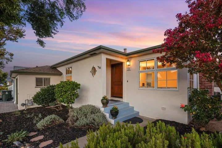 220 Del Rosa Way, San Mateo, California 94403