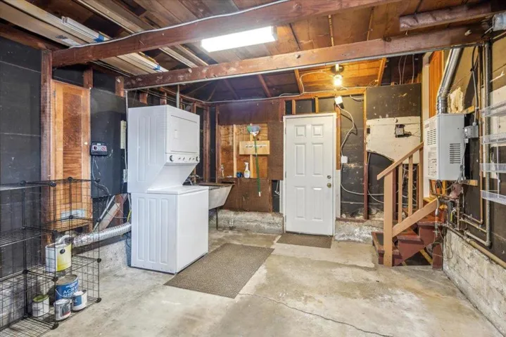 220 Del Rosa Way, San Mateo, California 94403