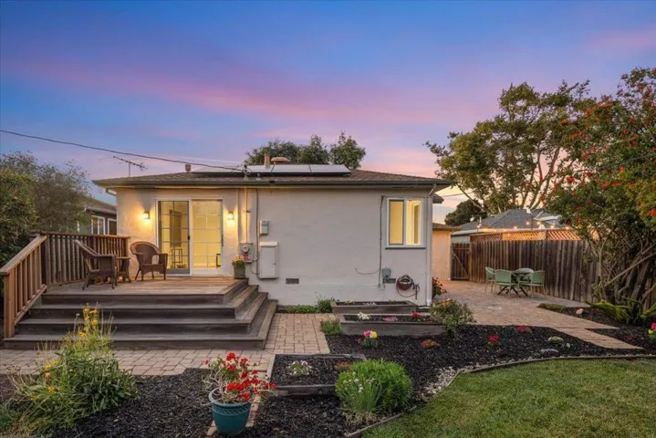 220 Del Rosa Way, San Mateo, California 94403