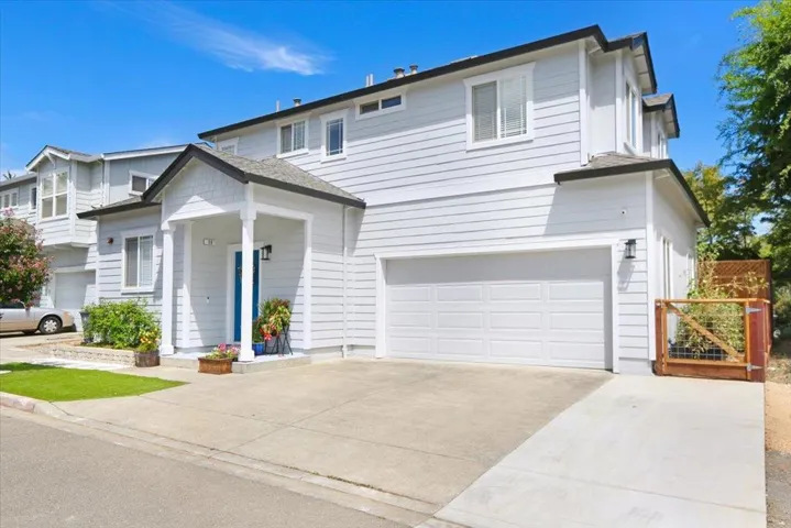 30 W Brookside Drive, Cloverdale, California 95425