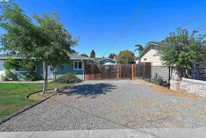 28069 E 12th St, Hayward, California 94544