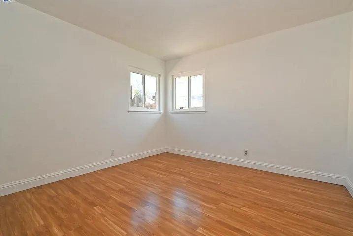 28069 E 12th St, Hayward, California 94544