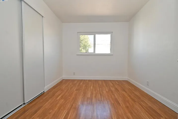 28069 E 12th St, Hayward, California 94544