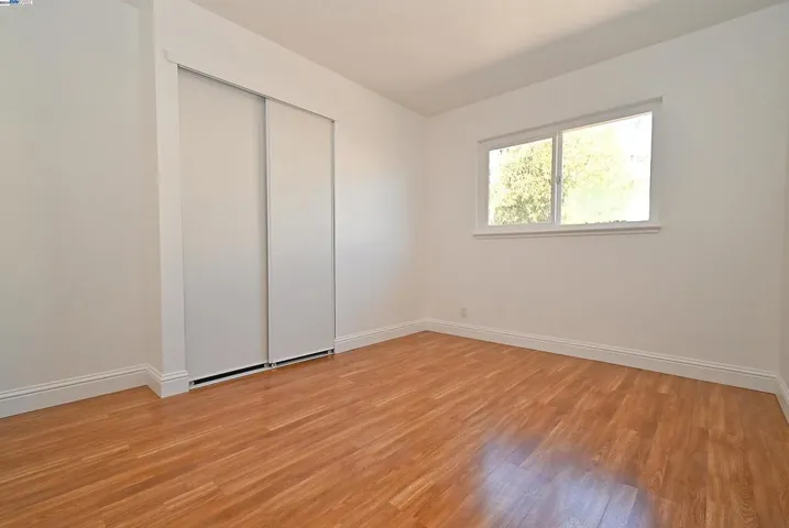 28069 E 12th St, Hayward, California 94544