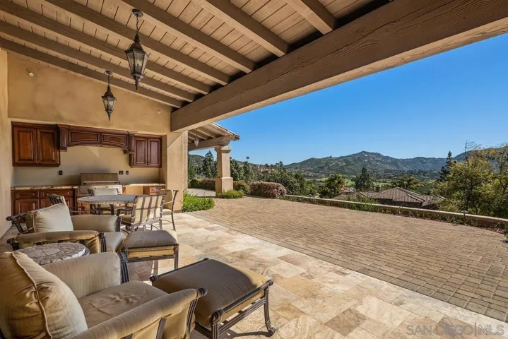 17867 Joyas Ct., Poway, California 92064