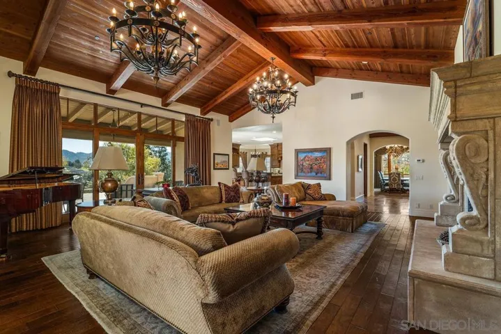 17867 Joyas Ct., Poway, California 92064