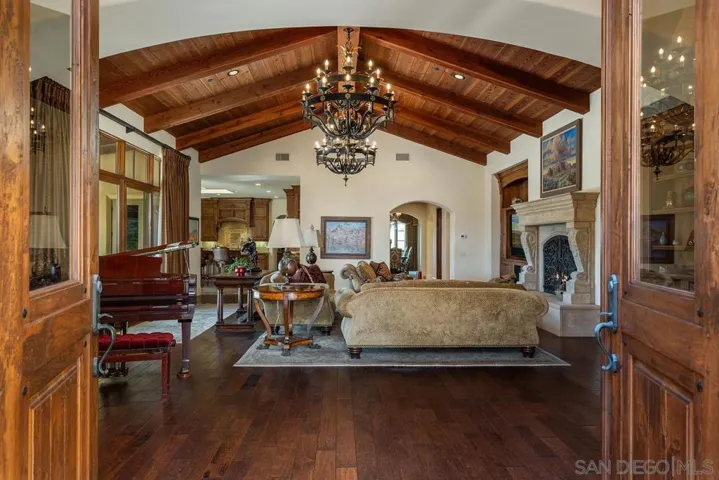 17867 Joyas Ct., Poway, California 92064