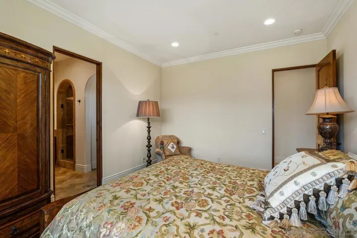 17867 Joyas Ct., Poway, California 92064