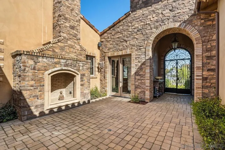 17867 Joyas Ct., Poway, California 92064
