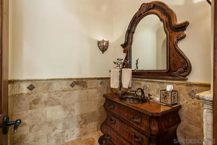 17867 Joyas Ct., Poway, California 92064
