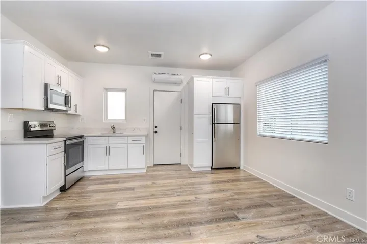 375 Termino Avenue G, Long Beach, California 90814