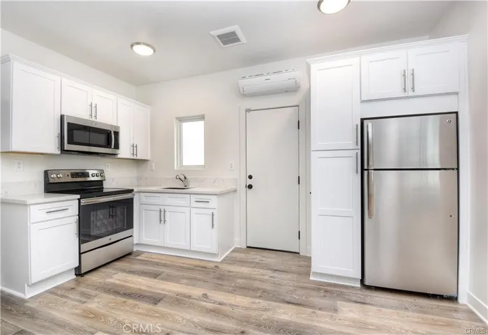 375 Termino Avenue G, Long Beach, California 90814