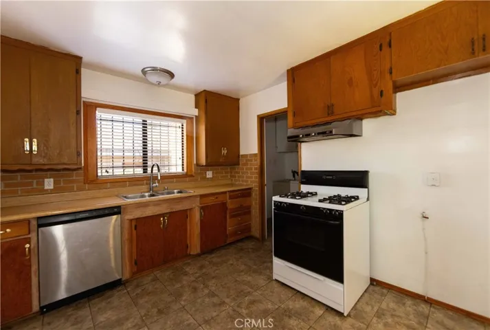 1320 Higgins Street, Oceanside, California 92058