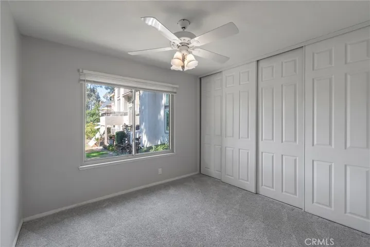 Secondary bedroom.