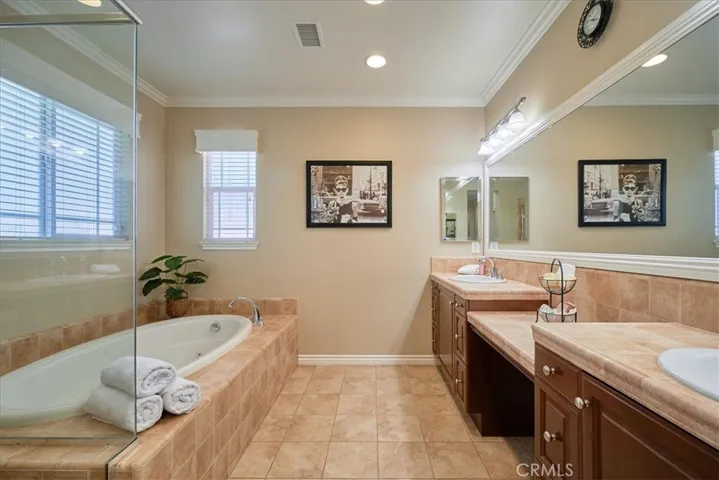 14508 Meadowbrook Lane, Eastvale, California 92880