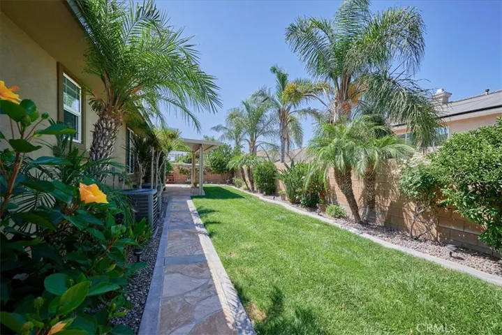 14508 Meadowbrook Lane, Eastvale, California 92880