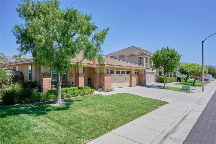 14508 Meadowbrook Lane, Eastvale, California 92880